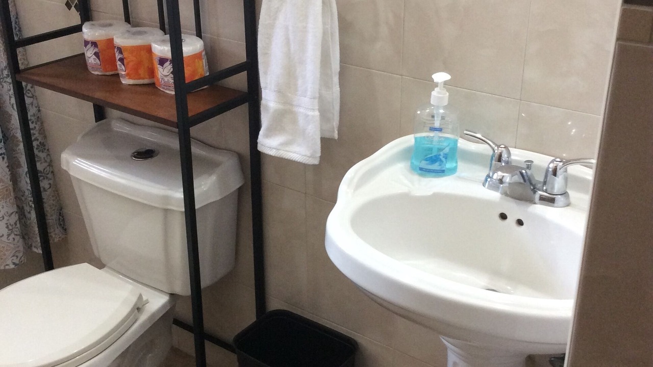 Photo of Bathroom in Molynes Gardens