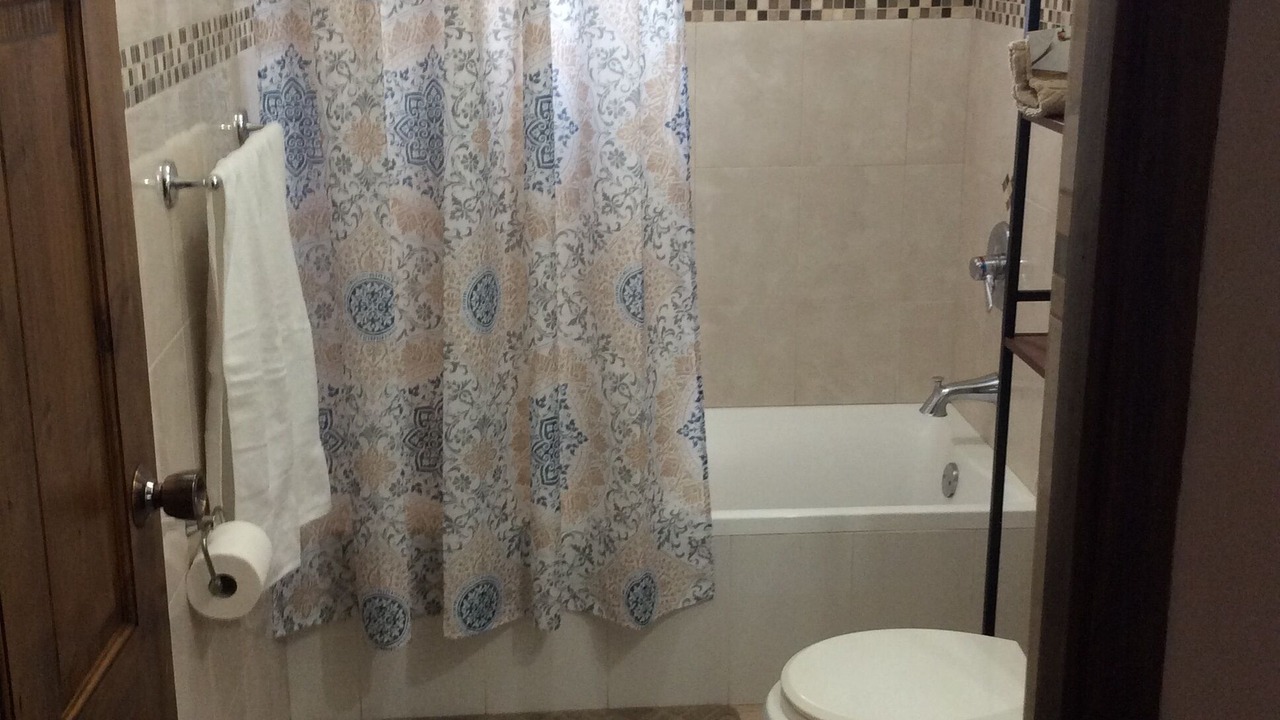 Photo of Bathroom in Molynes Gardens