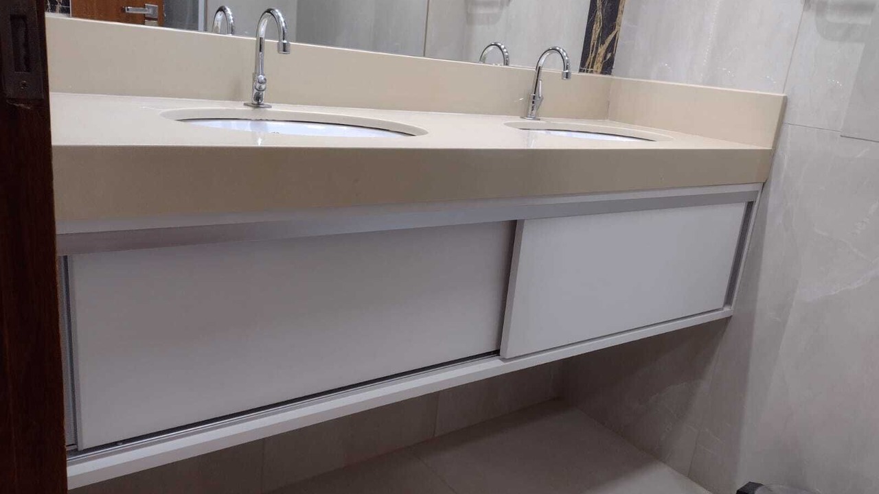 Photo of Bathroom in Icarai
