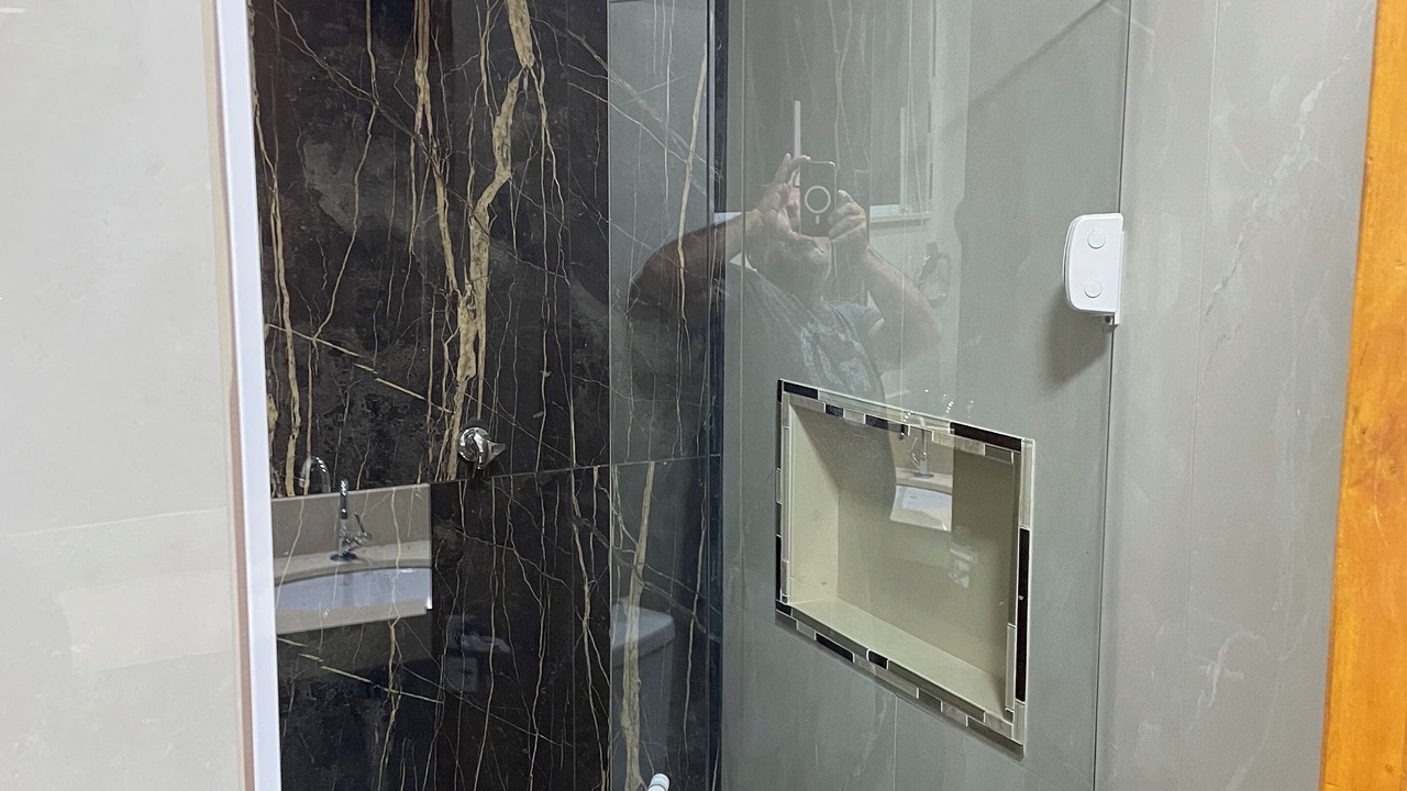Photo of Bathroom in Icarai