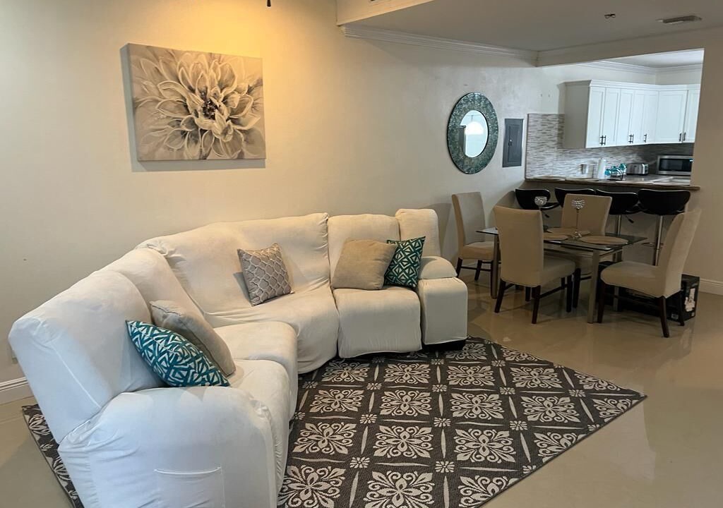 Photo of Livingroom in Nassau