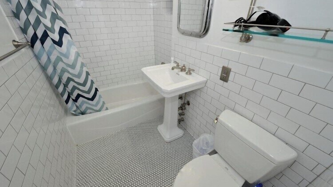 Photo of Bathroom in Sutton Place