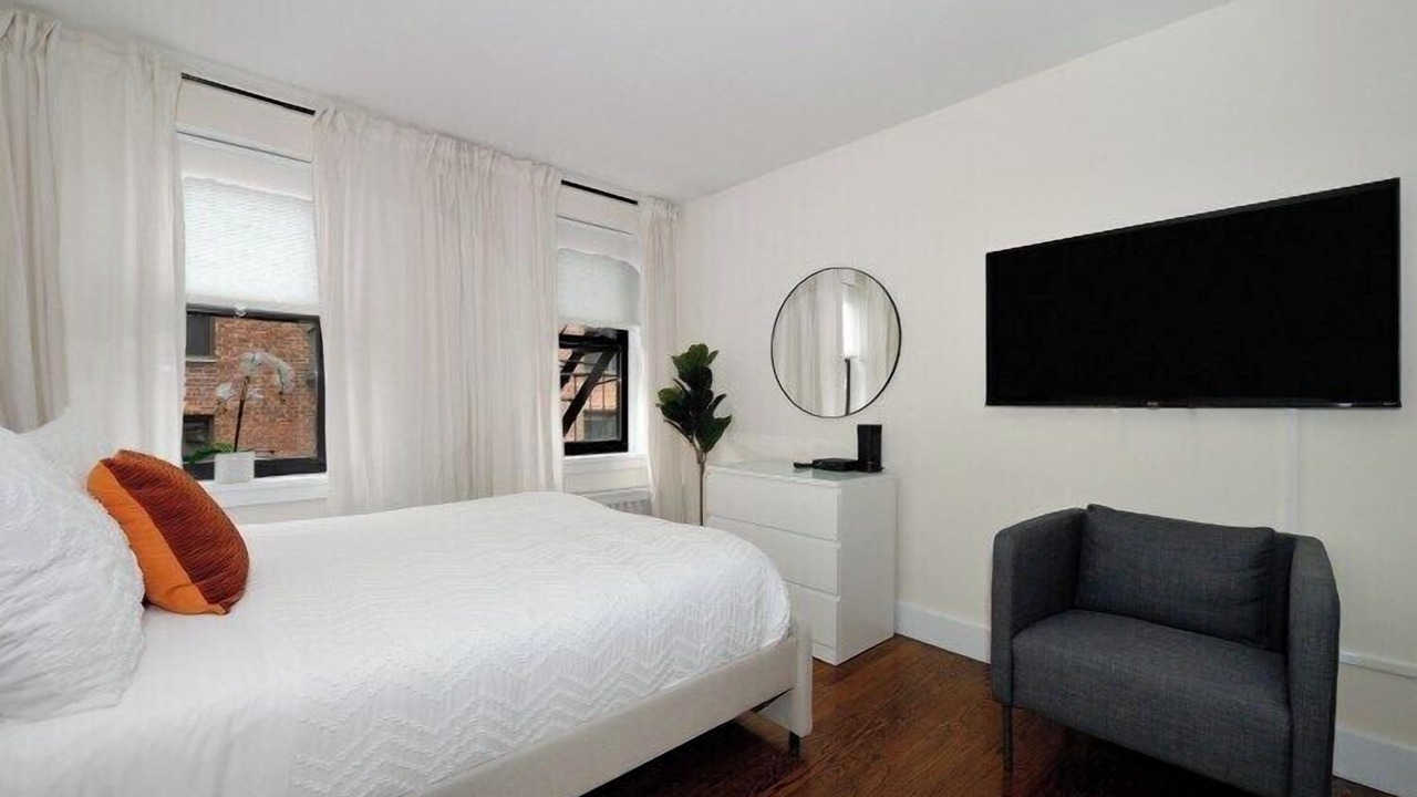 Photo of Bedroom in Sutton Place