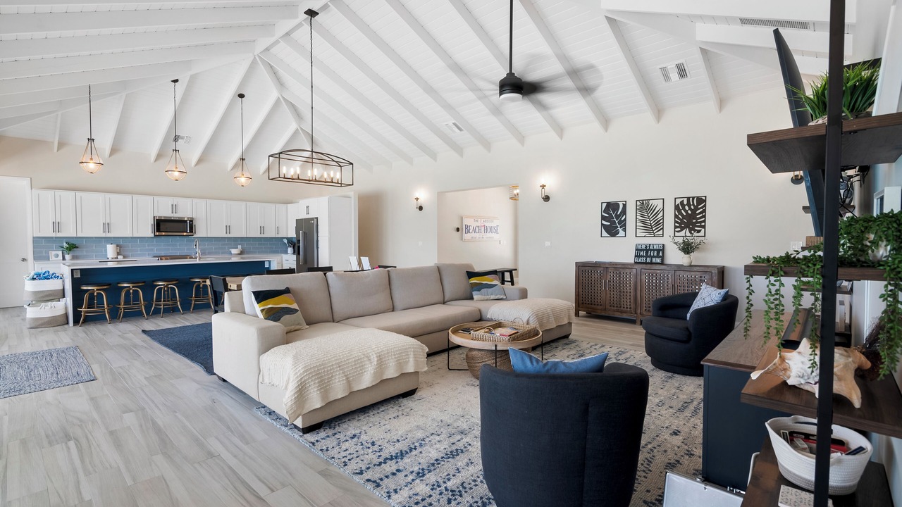 Photo of Livingroom in Tar Bay