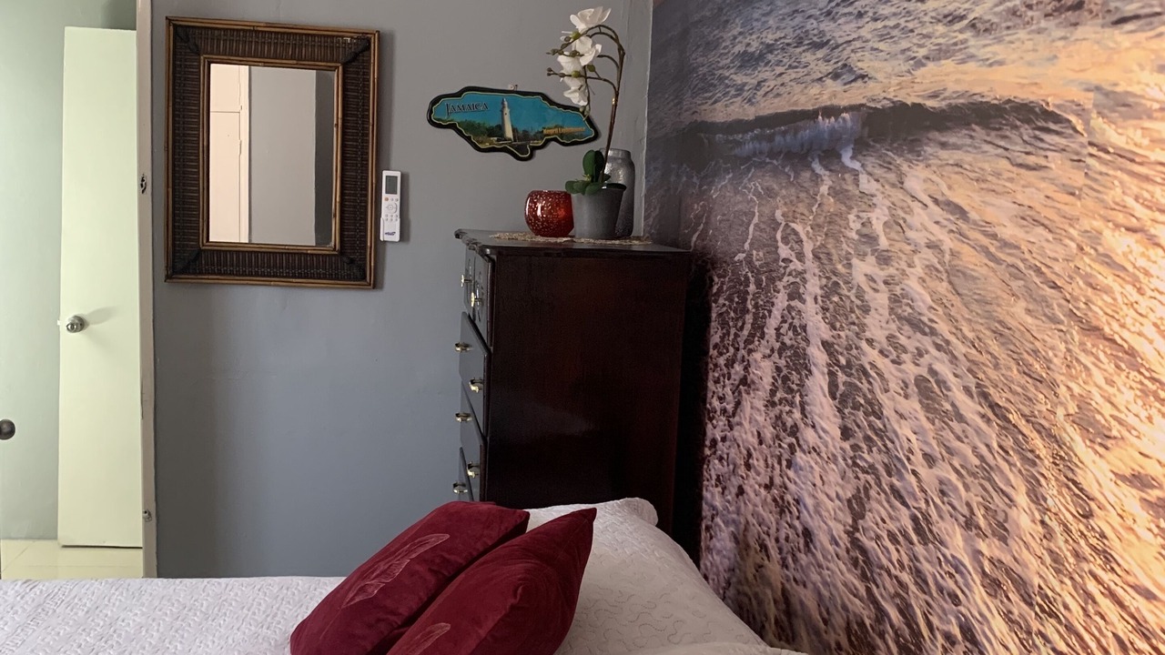 Photo of Bedroom in Pembroke Hall