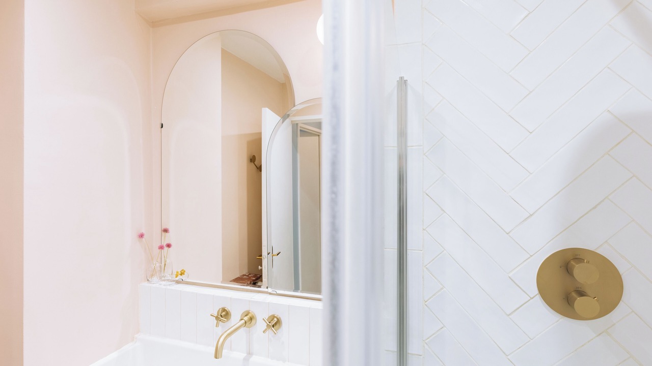 Photo of Bathroom in Quartier de la Goutte-d'Or