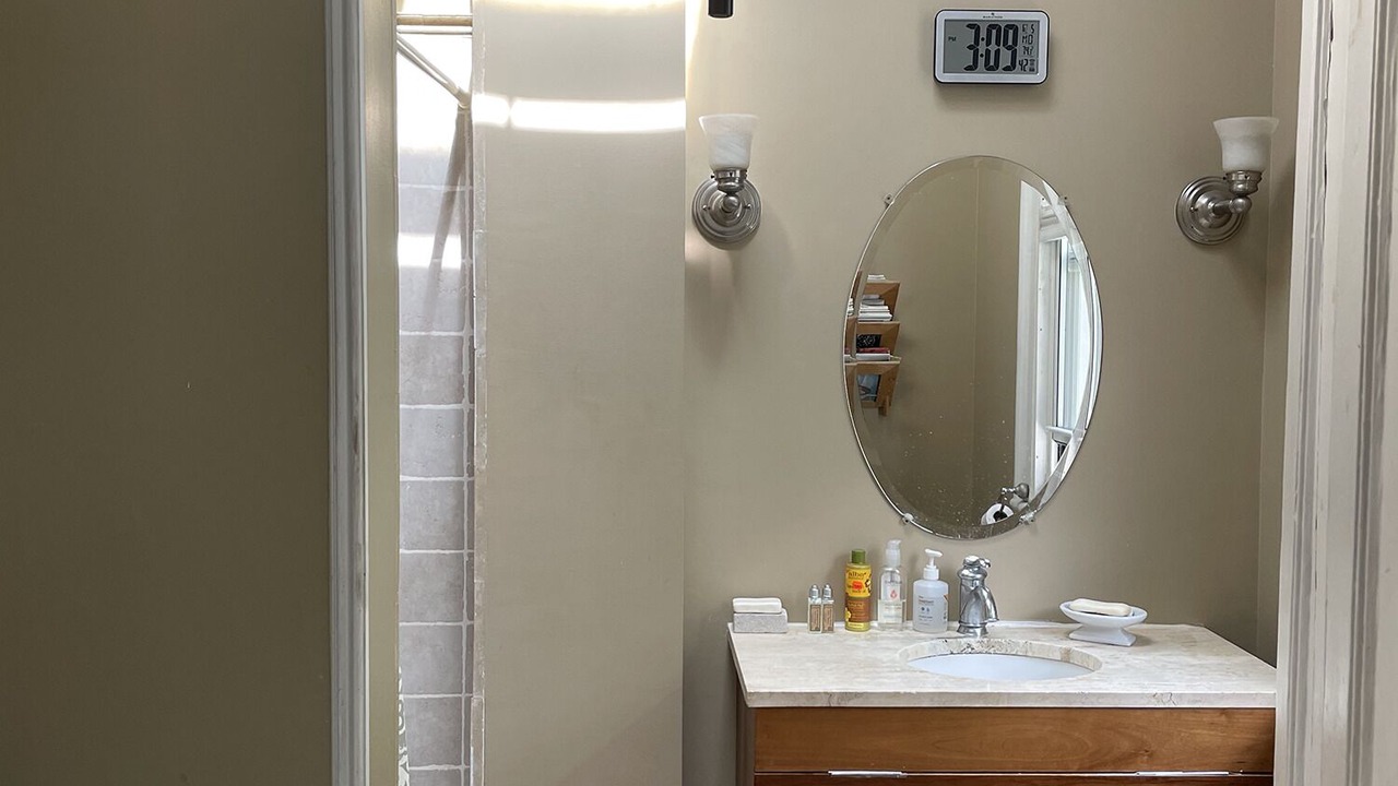 Photo of Bathroom in Greenpoint