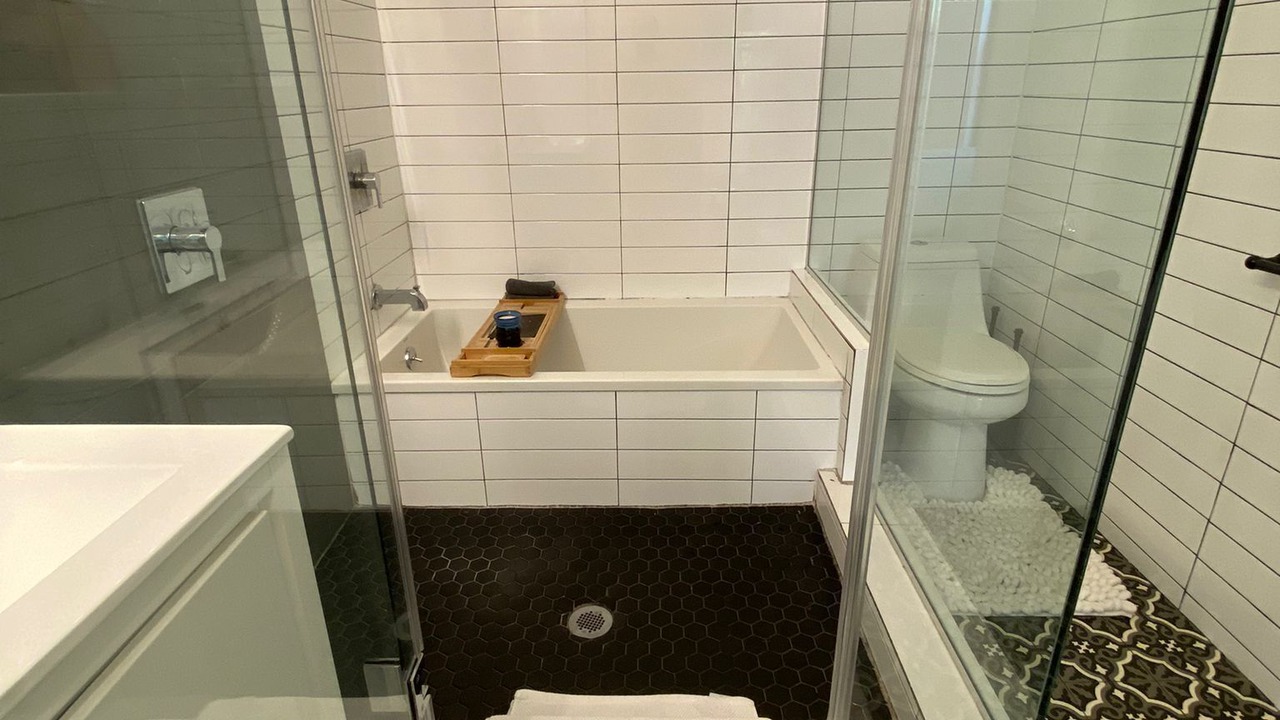 Photo of Bathroom in Ocean Hill
