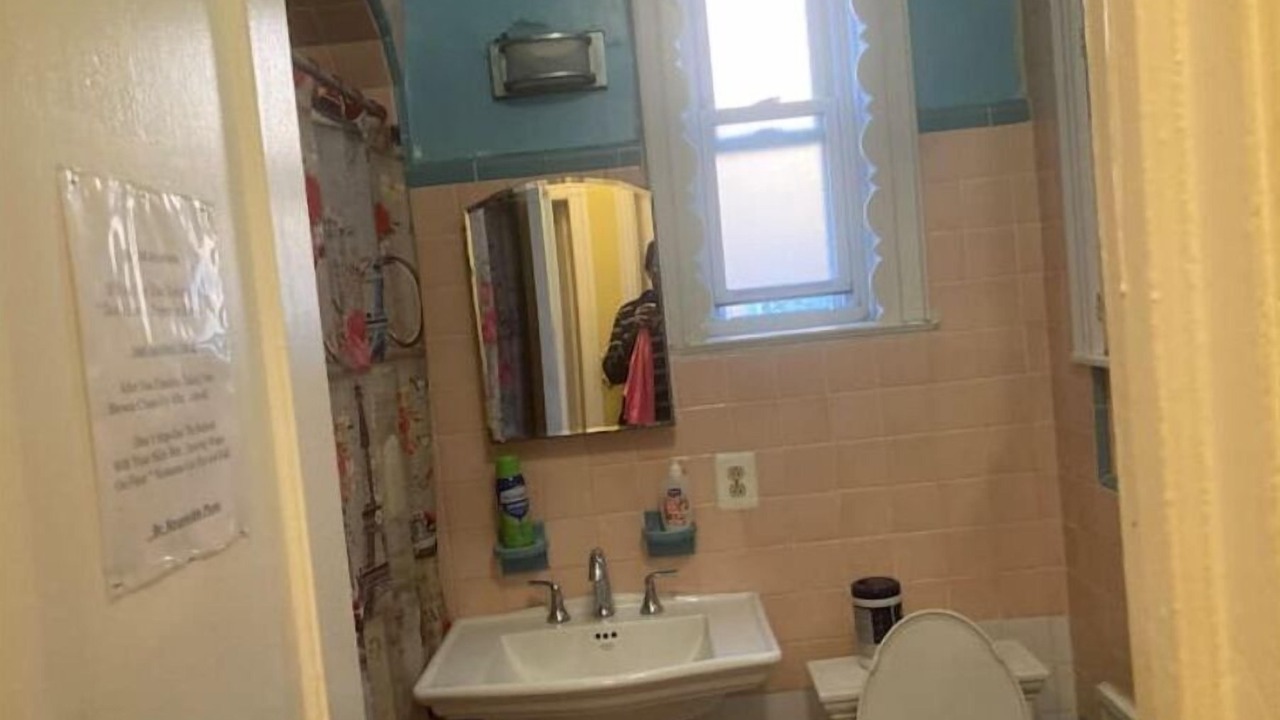 Photo of Bathroom in Flatlands