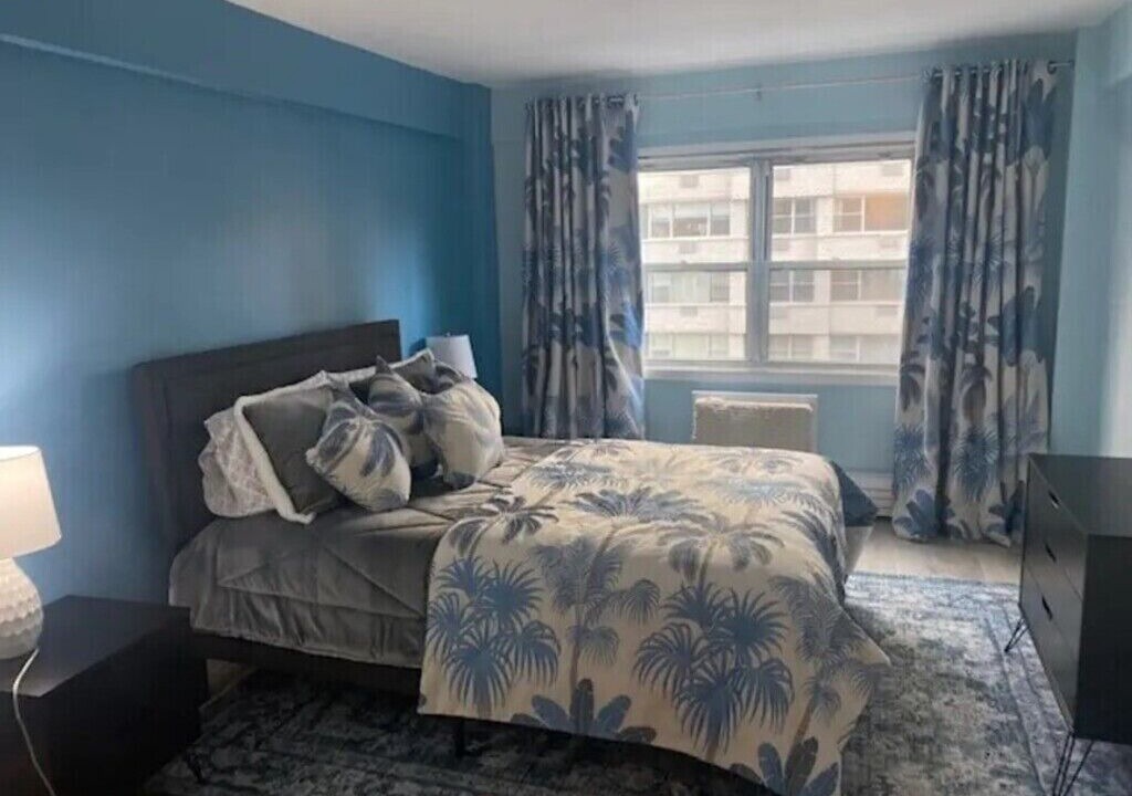 Photo of Bedroom in Midtown East
