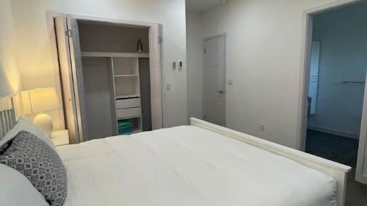 Photo of Bedroom in Nassau