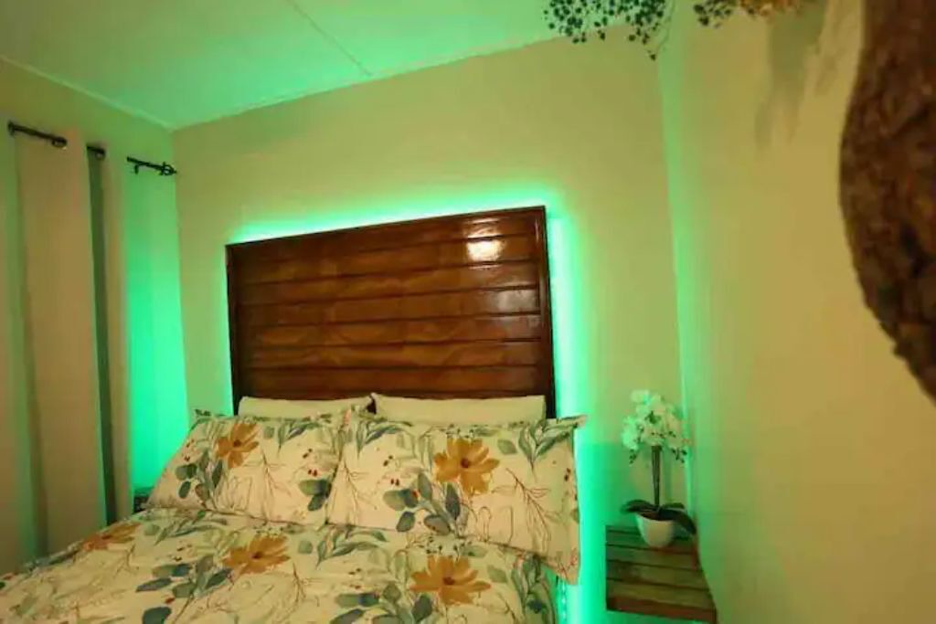 Photo of Bedroom in Molynes Gardens