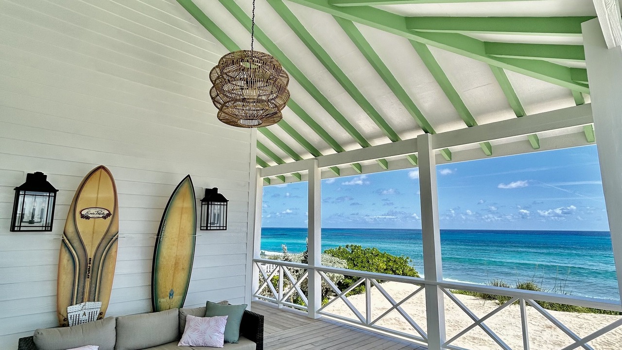 Photo of Patio Balcony in Hope Town