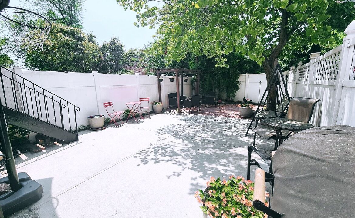 Photo of Patio Balcony in Canarsie