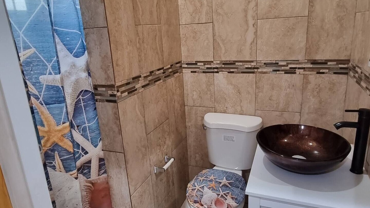 Photo of Bathroom in North Palmetto Point