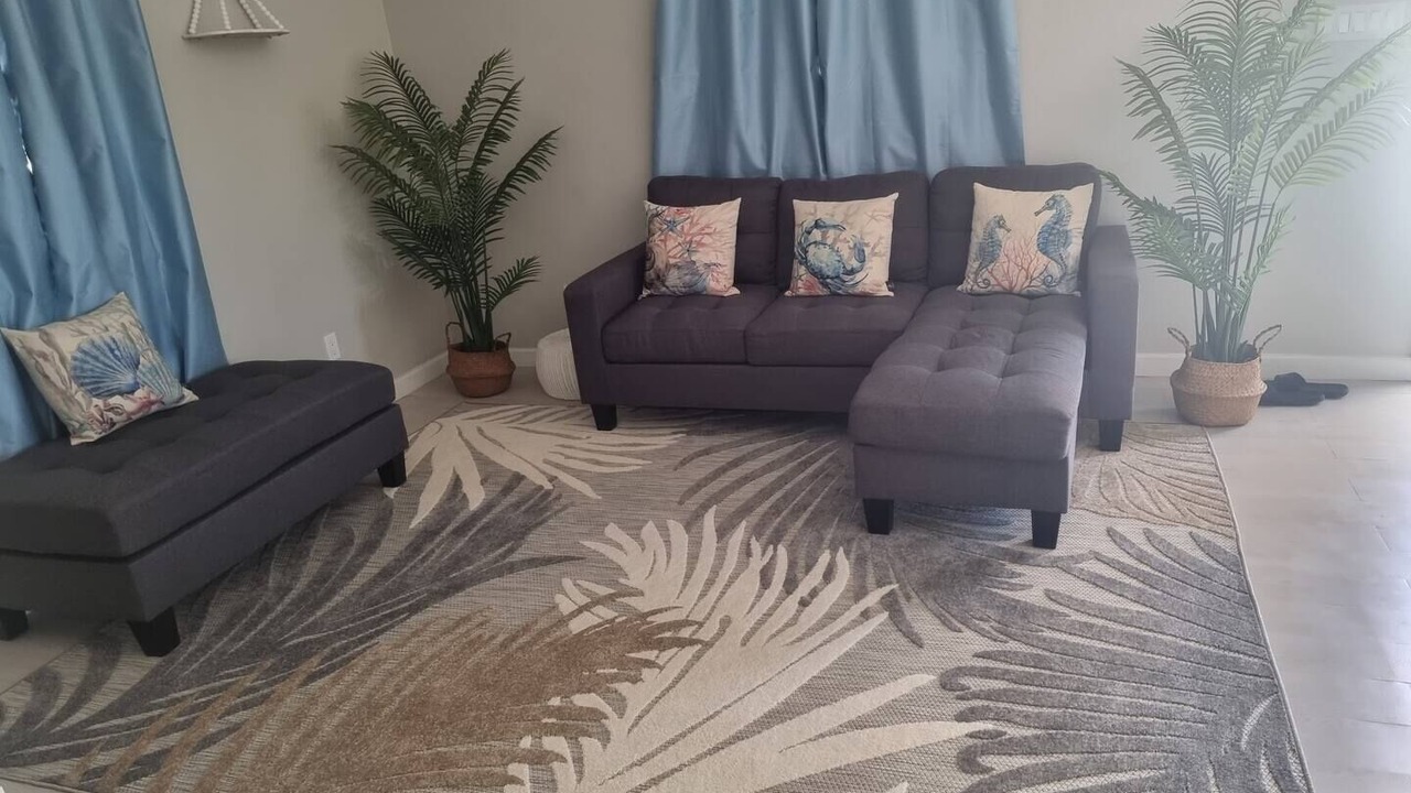 Photo of Livingroom in North Palmetto Point