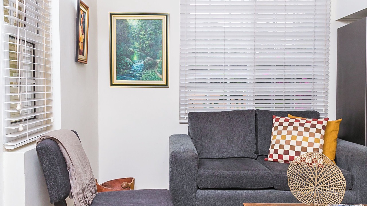 Photo of Livingroom in Molynes Gardens