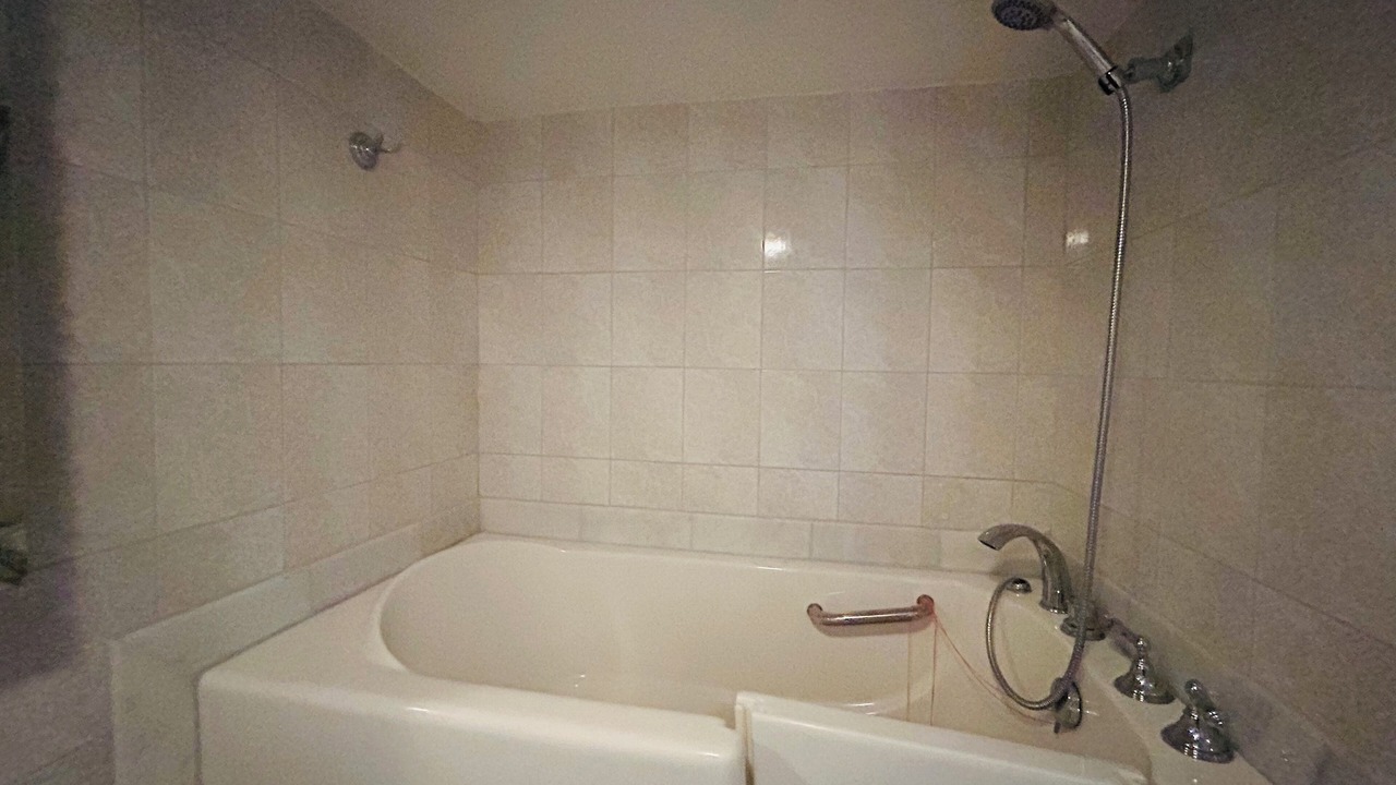 Photo of Bathroom in Arden Heights