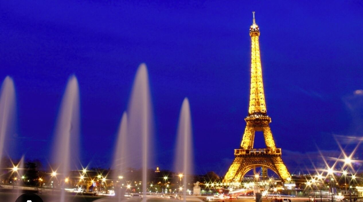 Photo of Others in Champs-Elysees
