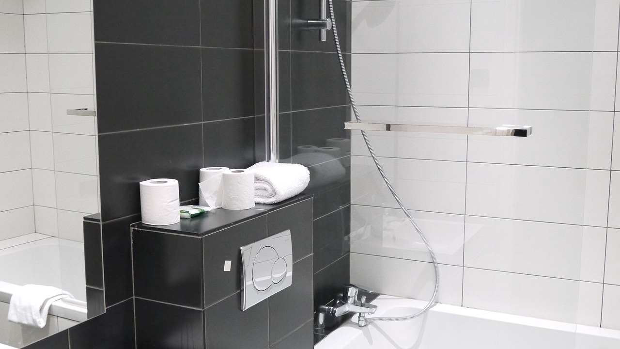 Photo of Bathroom in 8th Arrondissement
