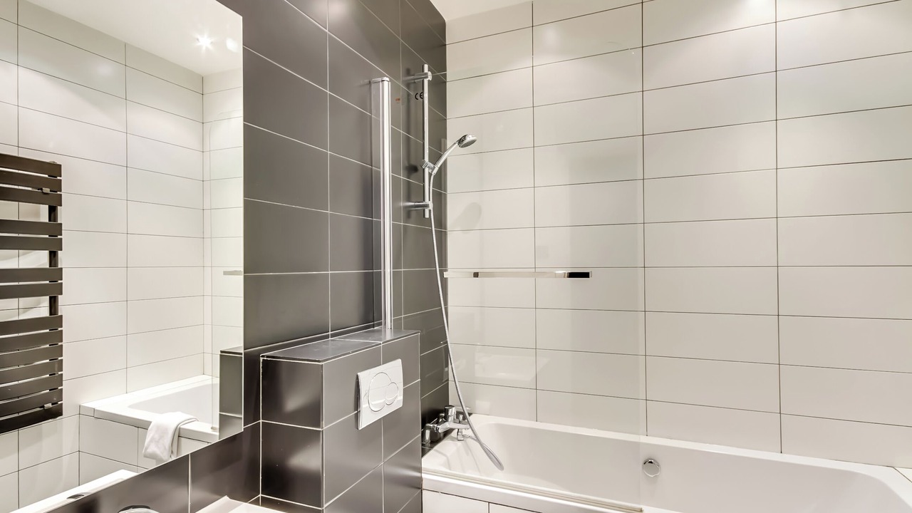 Photo of Bathroom in 8th Arrondissement
