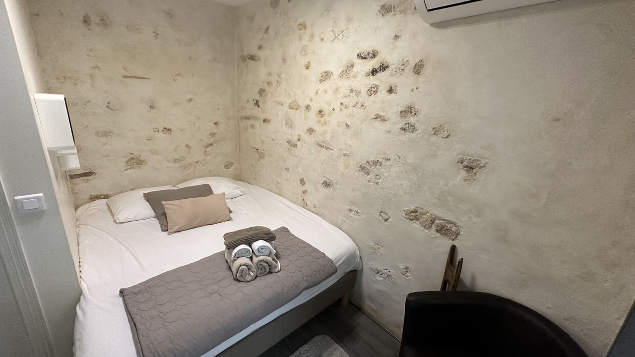 Photo of Bedroom in Faubourg Saint-Germain