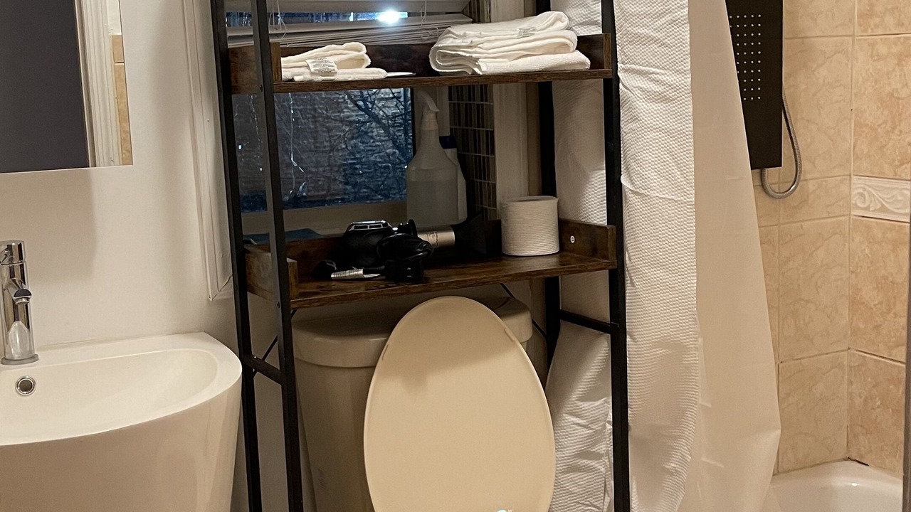 Photo of Bathroom in East New York