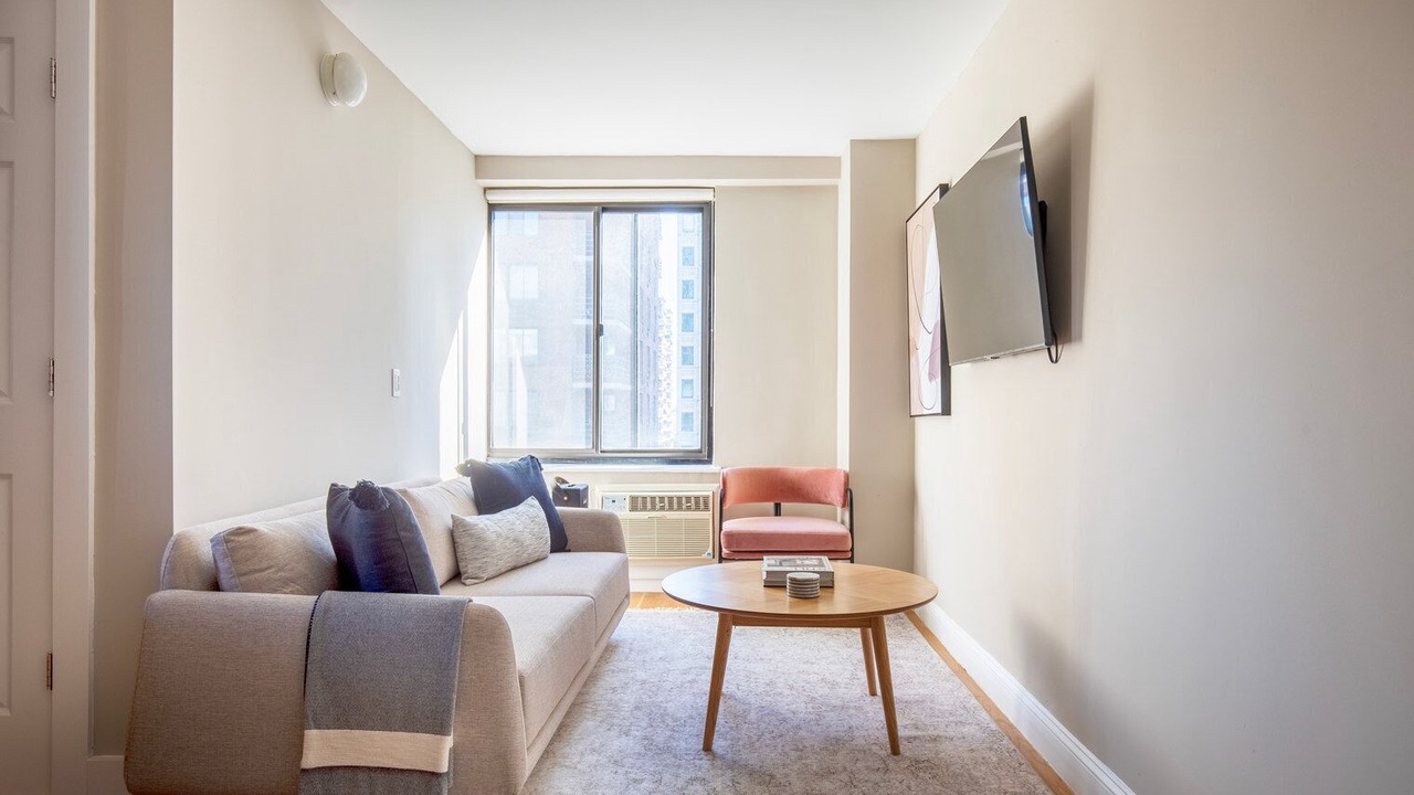 Photo of Livingroom in Manhattan Valley