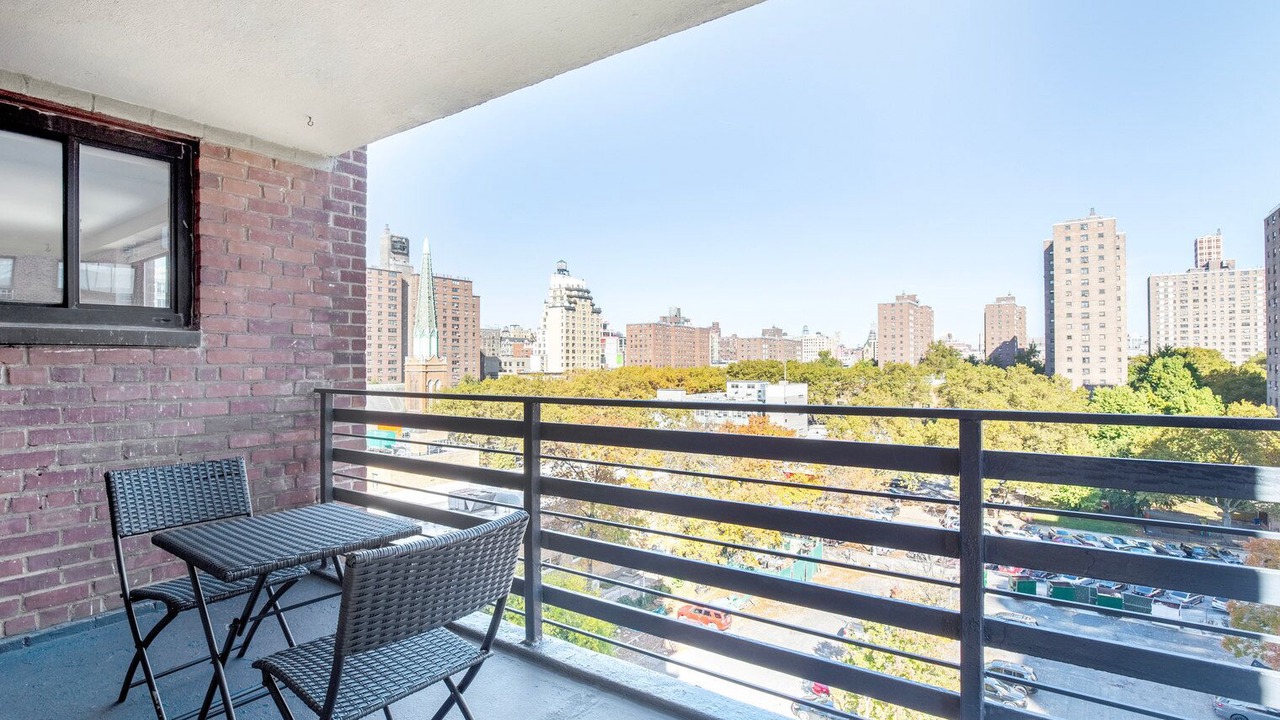 Photo of Outdoor in Manhattan Valley