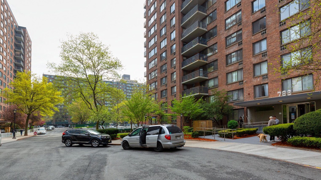 Photo of Outdoor in Manhattan Valley