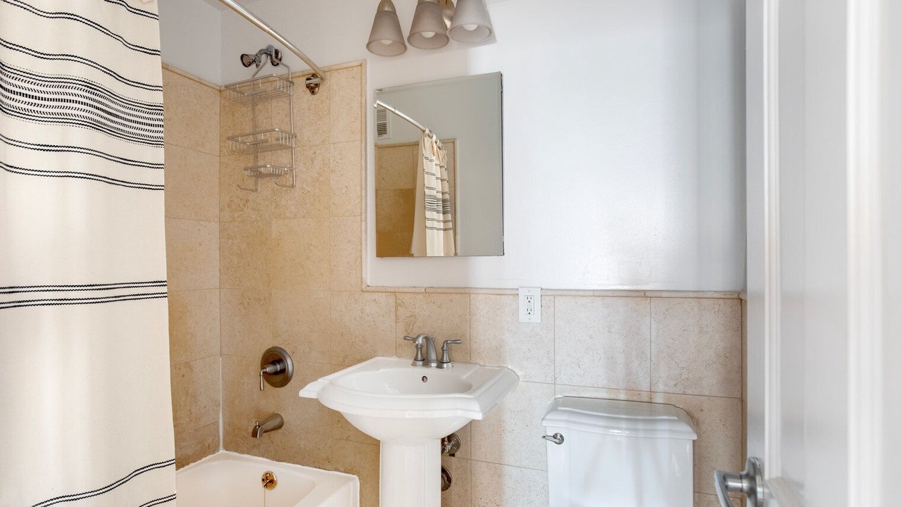 Photo of Bathroom in Manhattan Valley