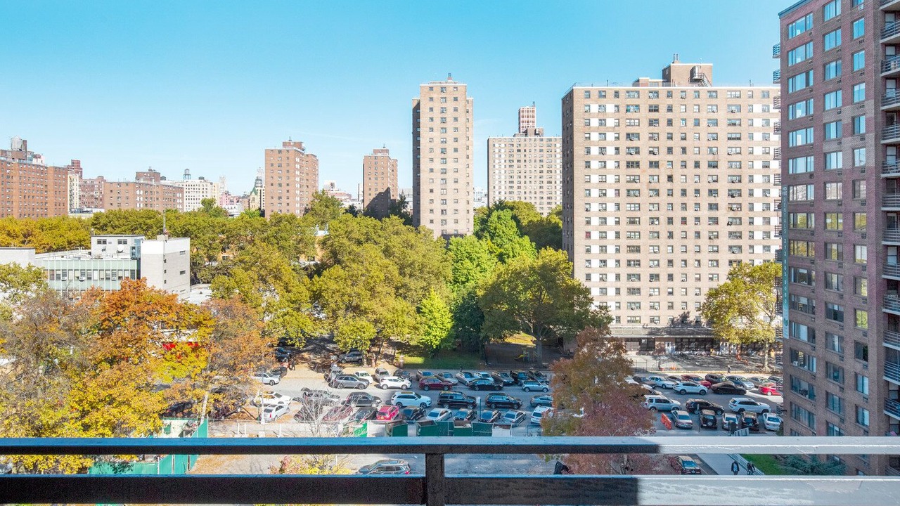 Photo of Outdoor in Manhattan Valley
