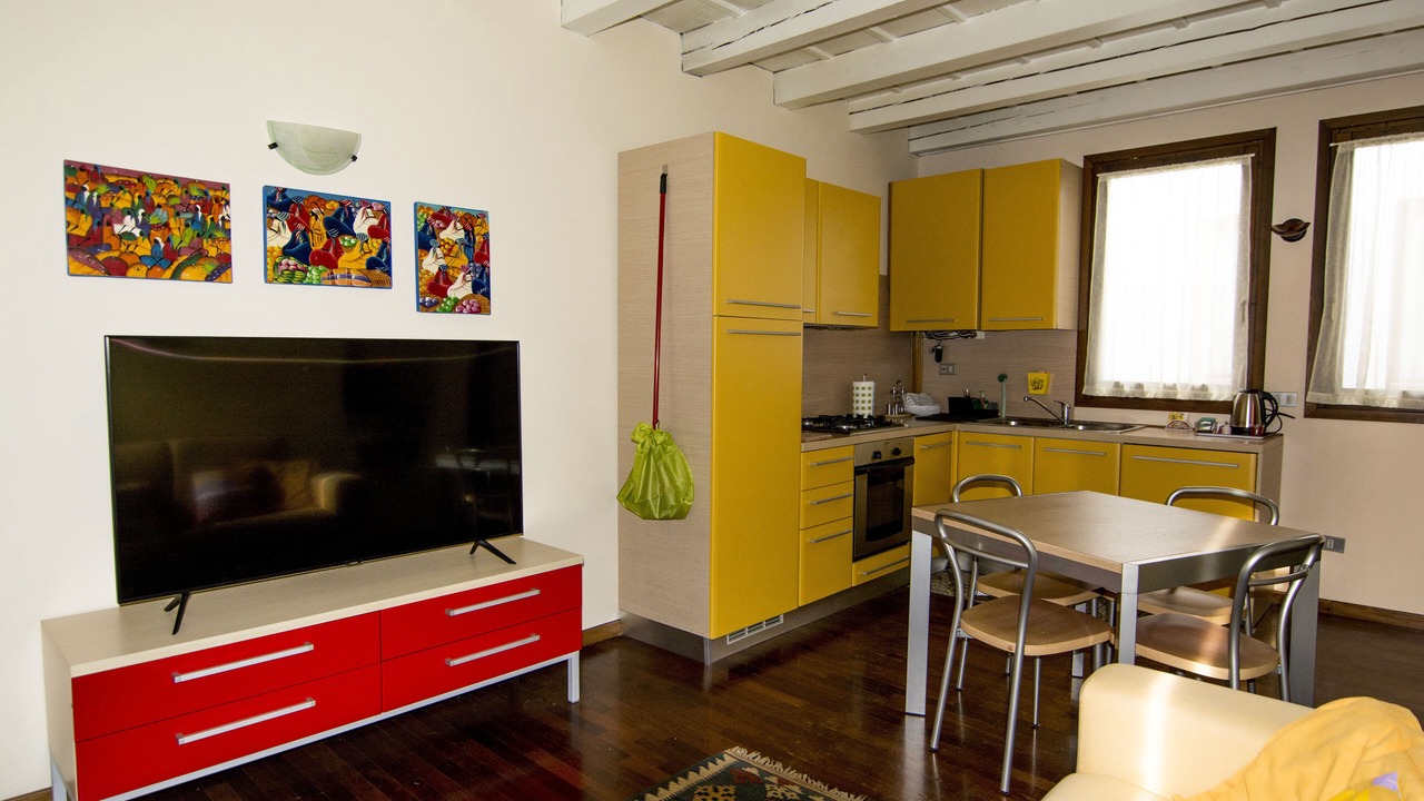 Photo of Livingroom in Historic Centre