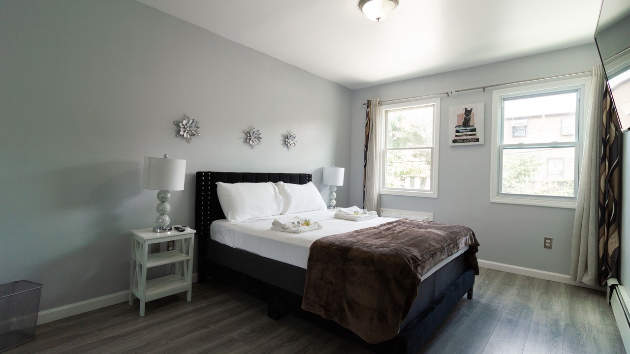 Photo of Bedroom in East New York