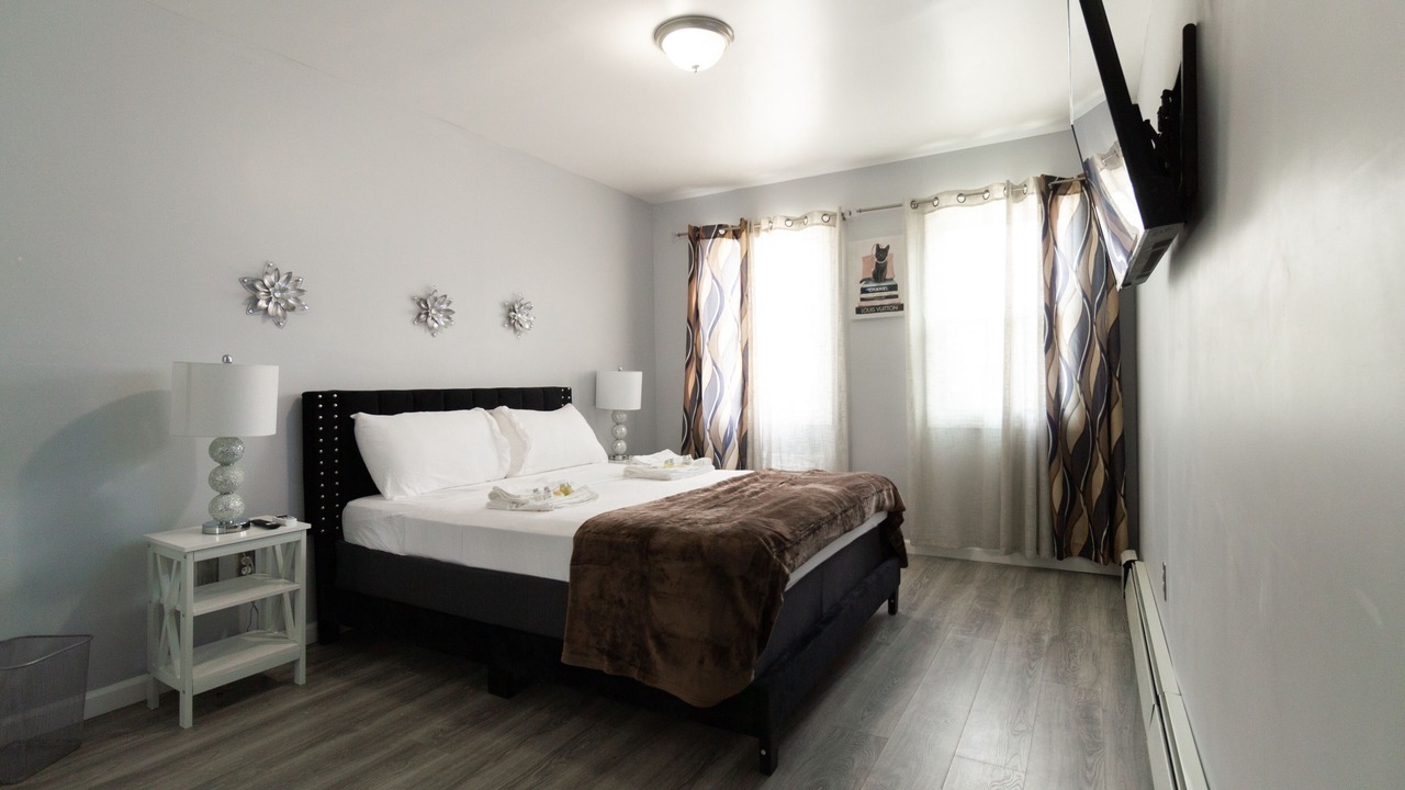 Photo of Bedroom in East New York