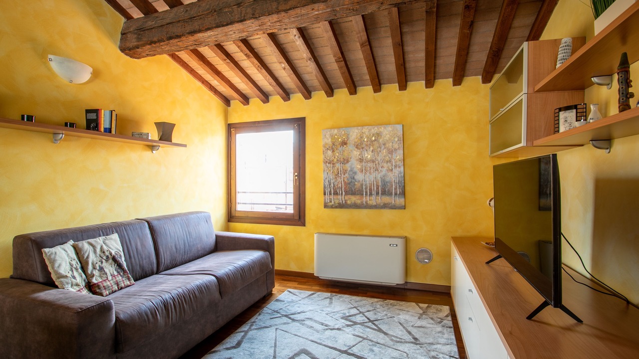Photo of Livingroom in Historic Centre