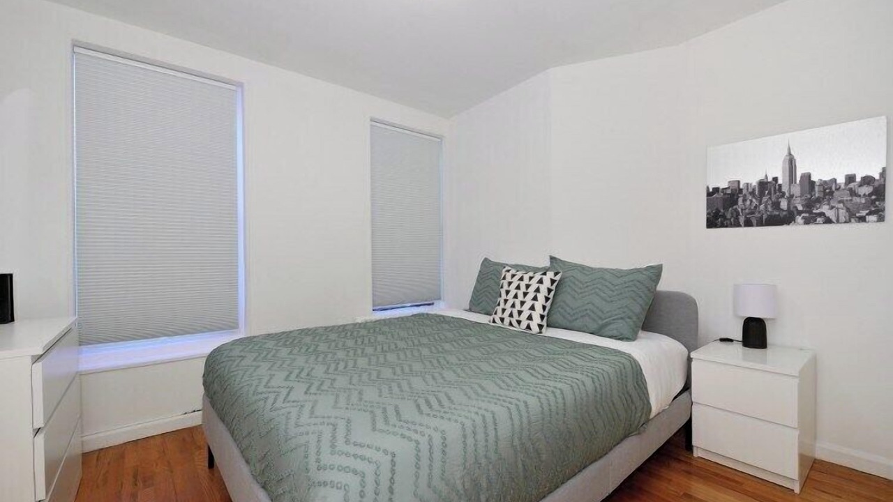 Photo of Bedroom in Sutton Place