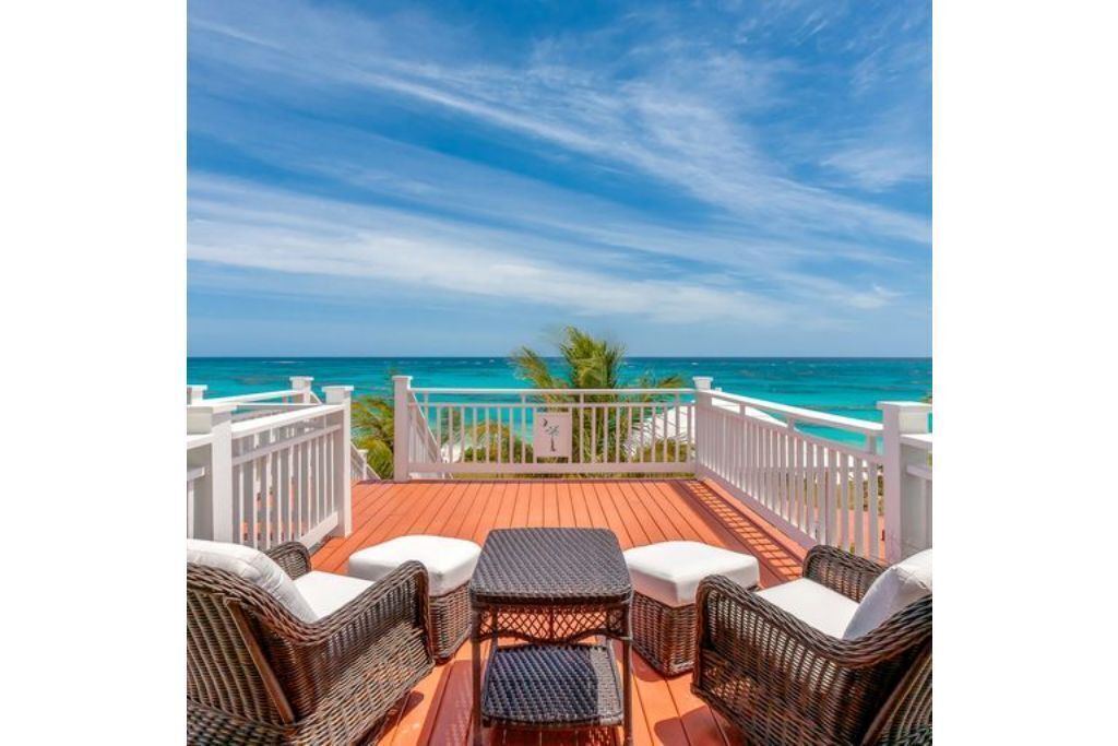 Photo of Patio Balcony in Hope Town