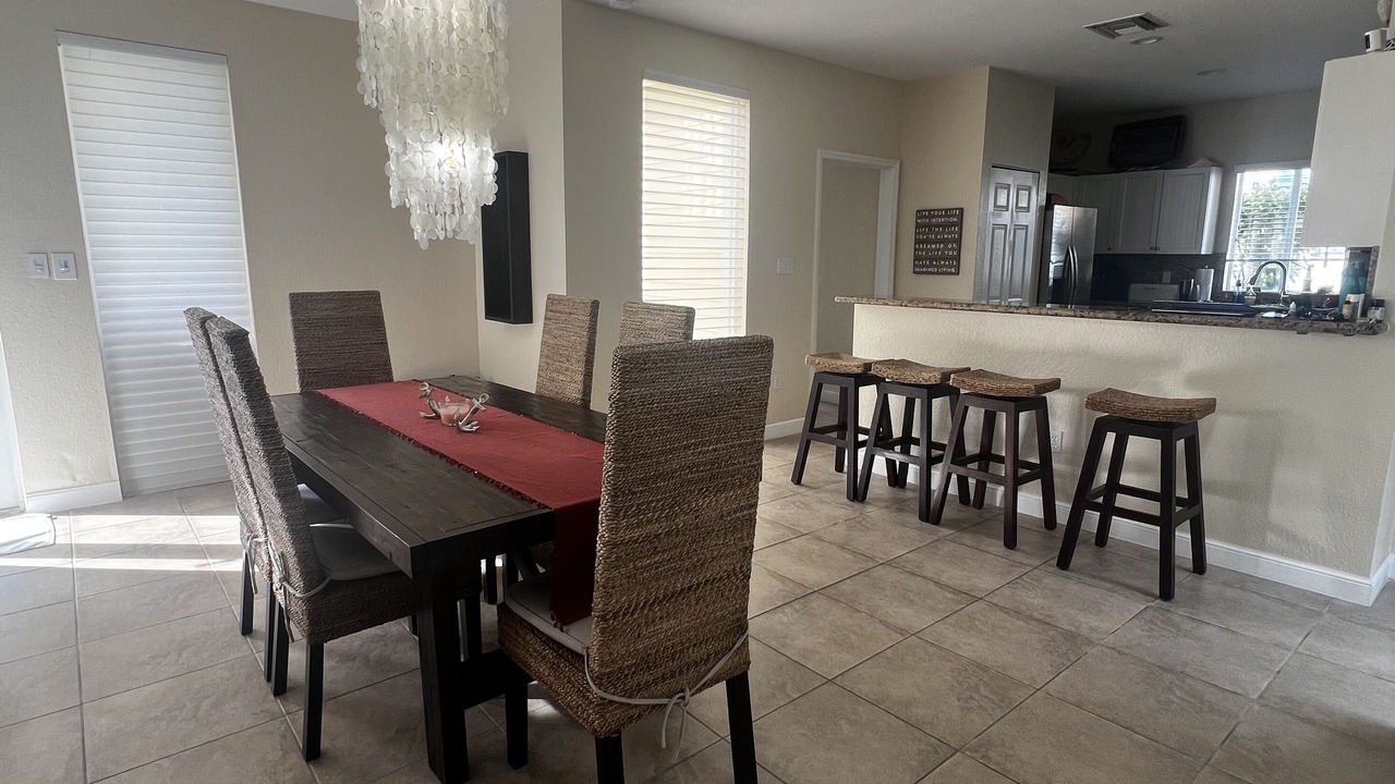 Photo of Livingroom in Alice Town