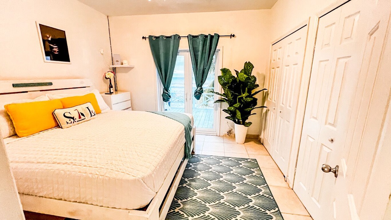 Photo of Bedroom in Nassau