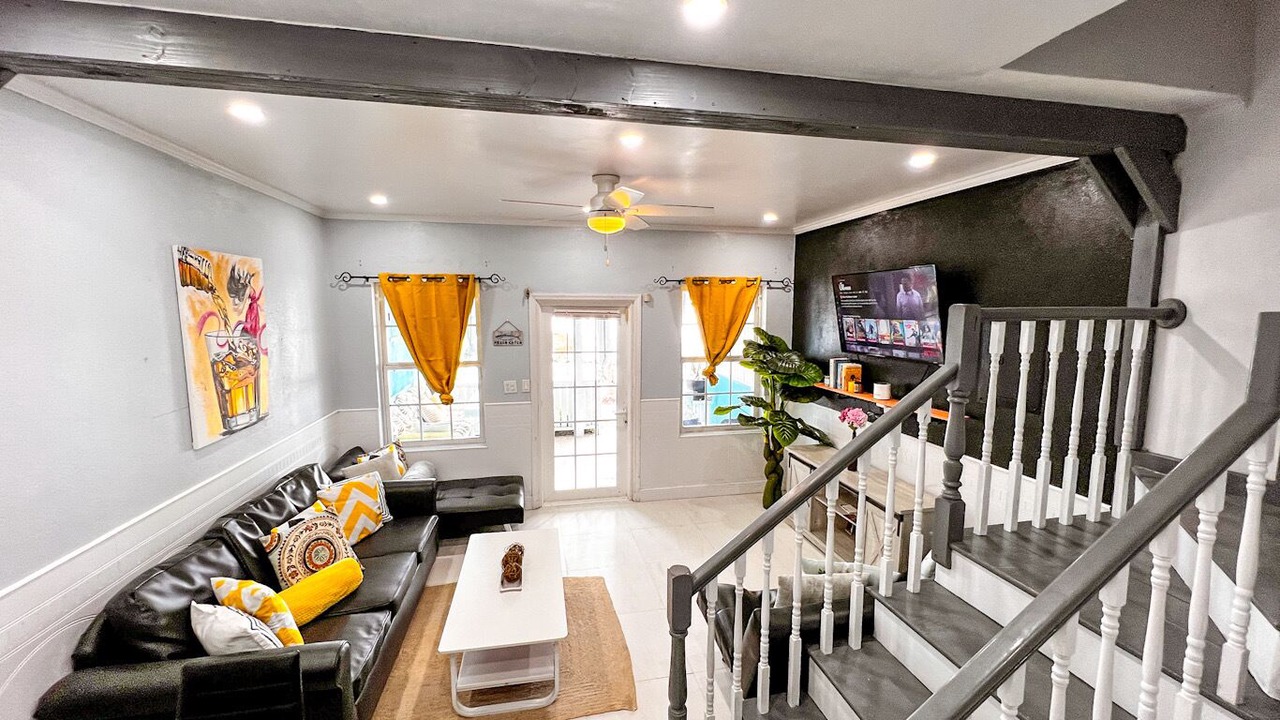 Photo of Livingroom in Nassau