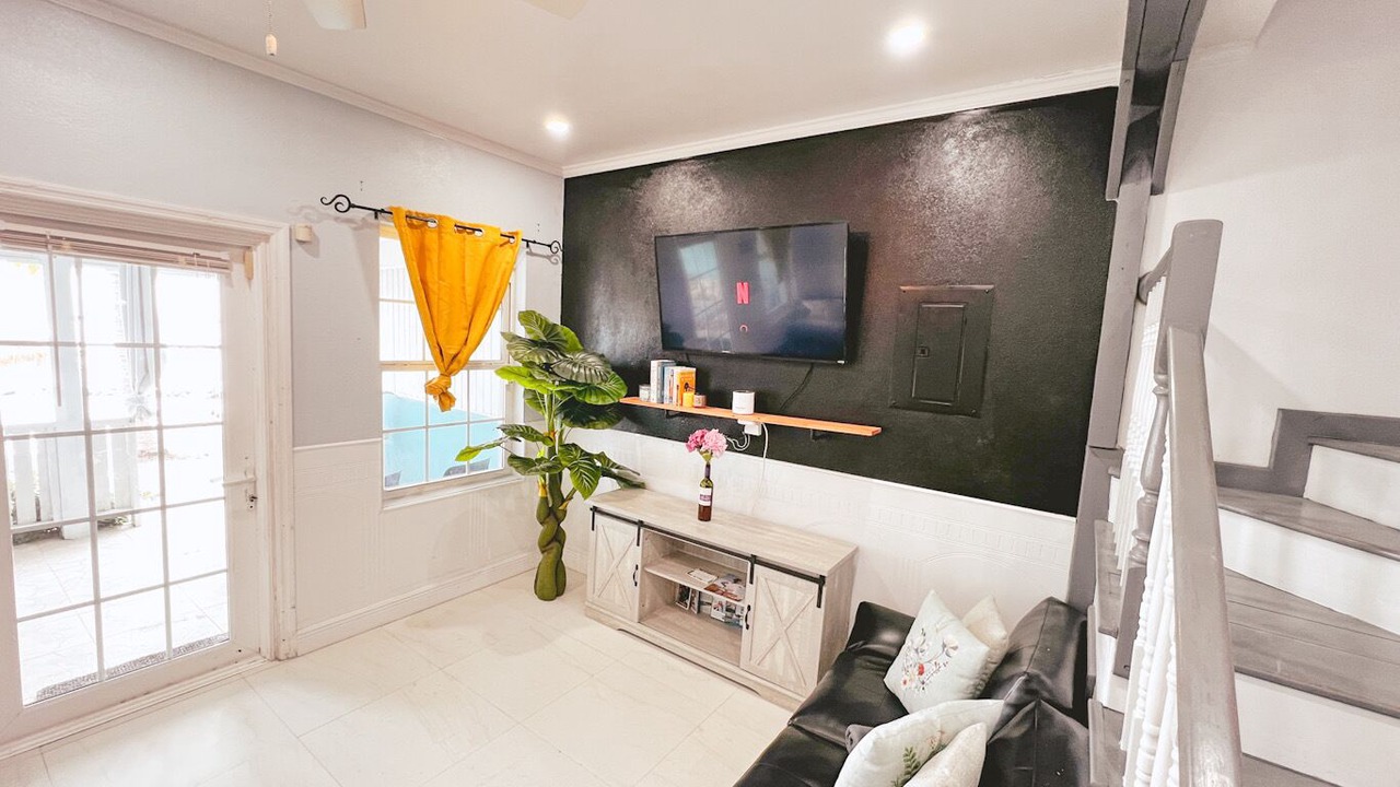 Photo of Livingroom in Nassau