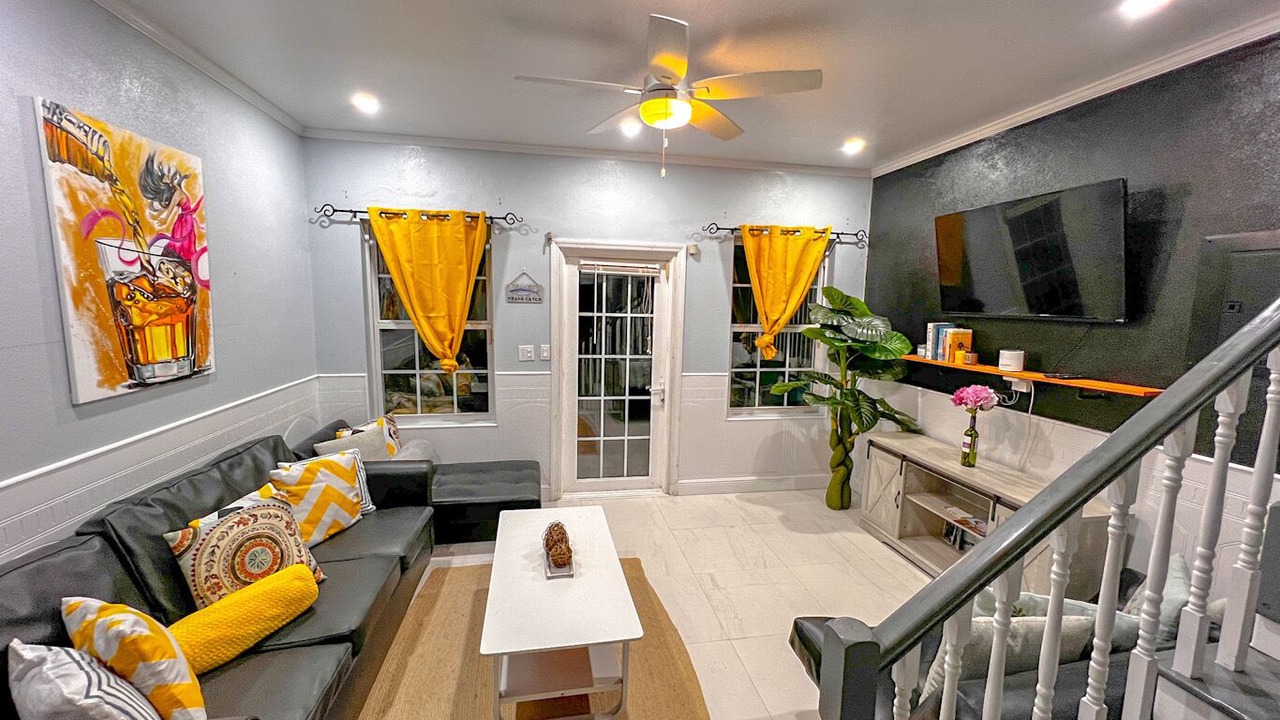 Photo of Livingroom in Nassau