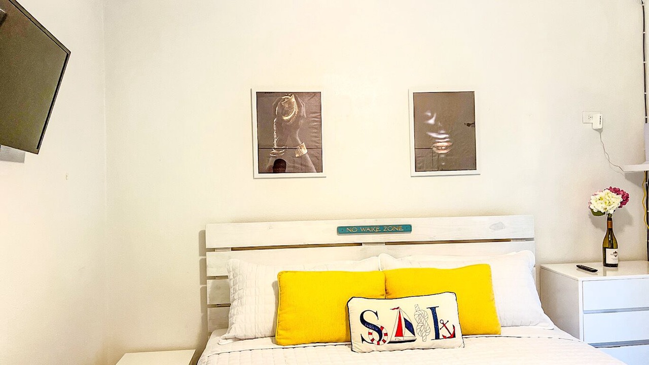 Photo of Bedroom in Nassau