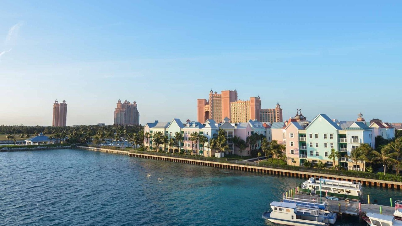Photo of Others in Paradise Island