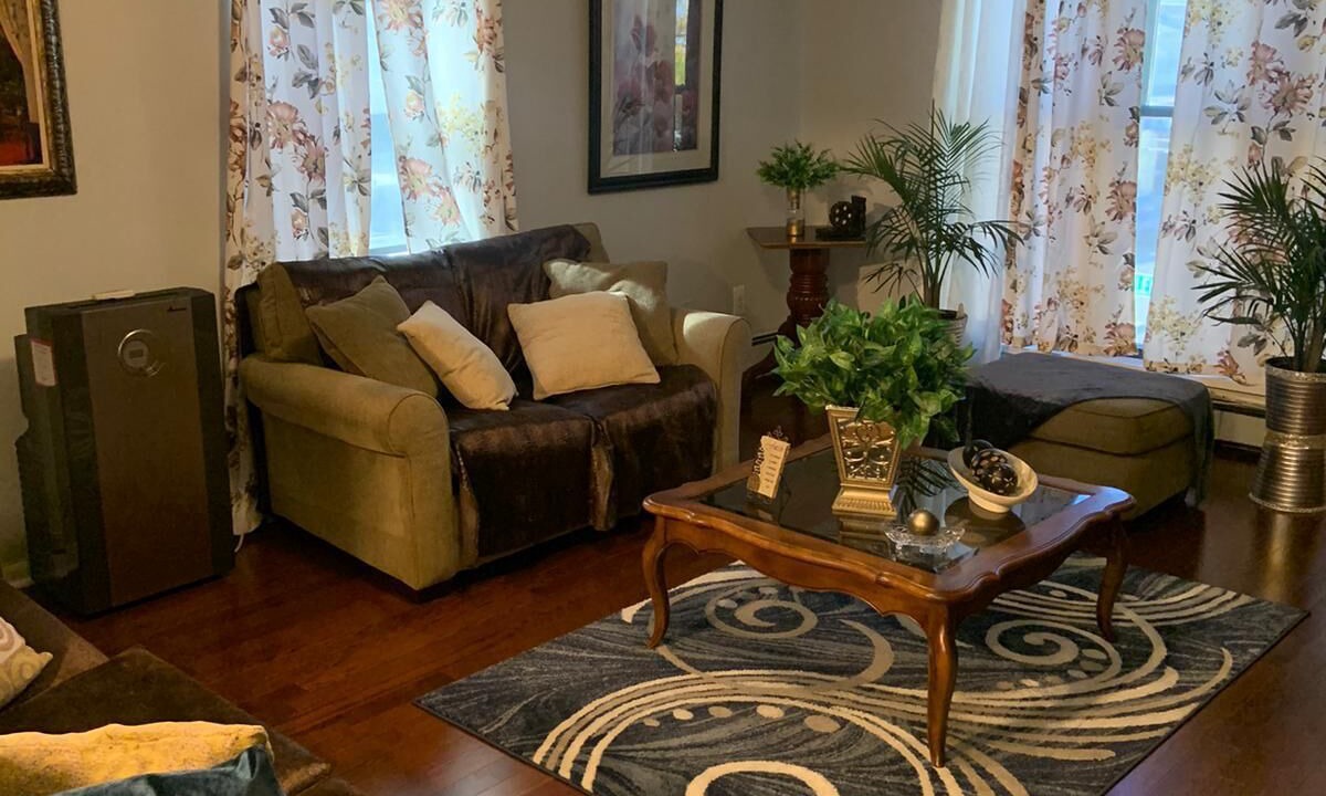Photo of Livingroom in East New York