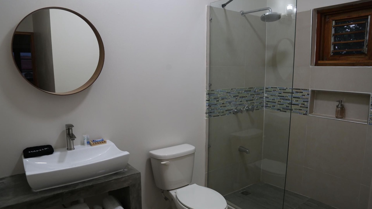 Photo of Bathroom in Treasure Beach