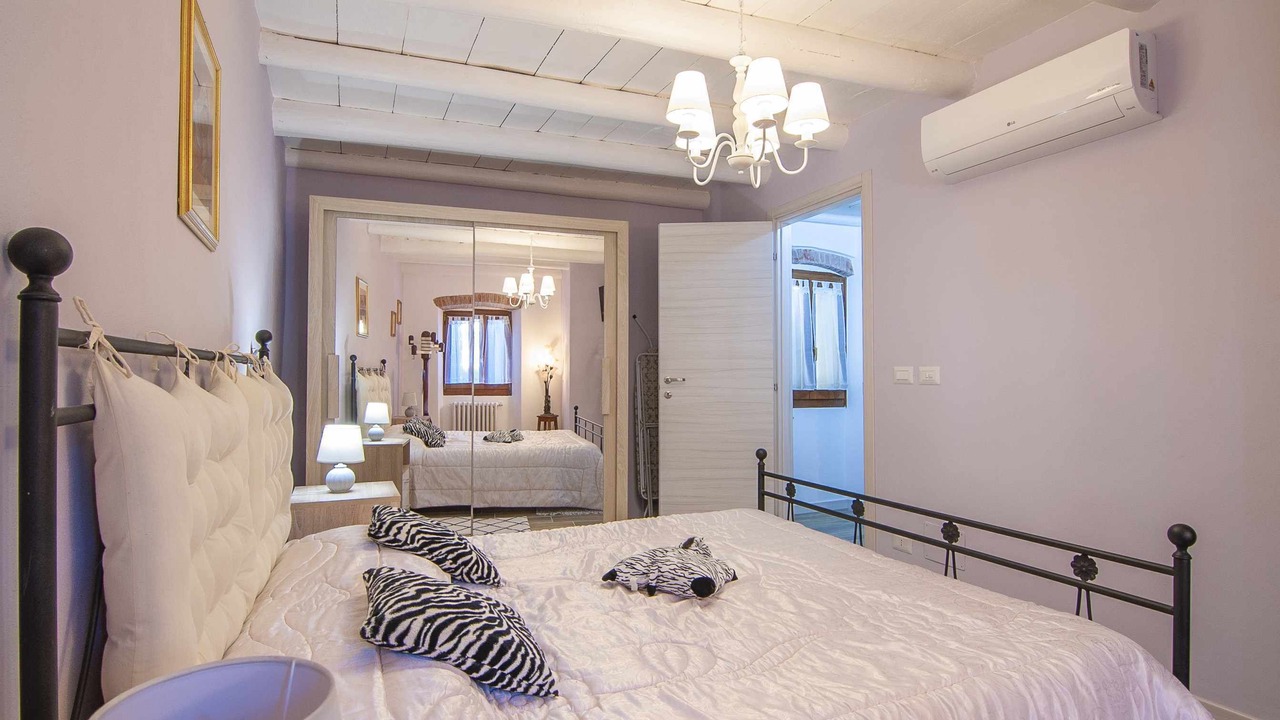 Photo of Bedroom in Sant'Ambrogio di Valpolicella