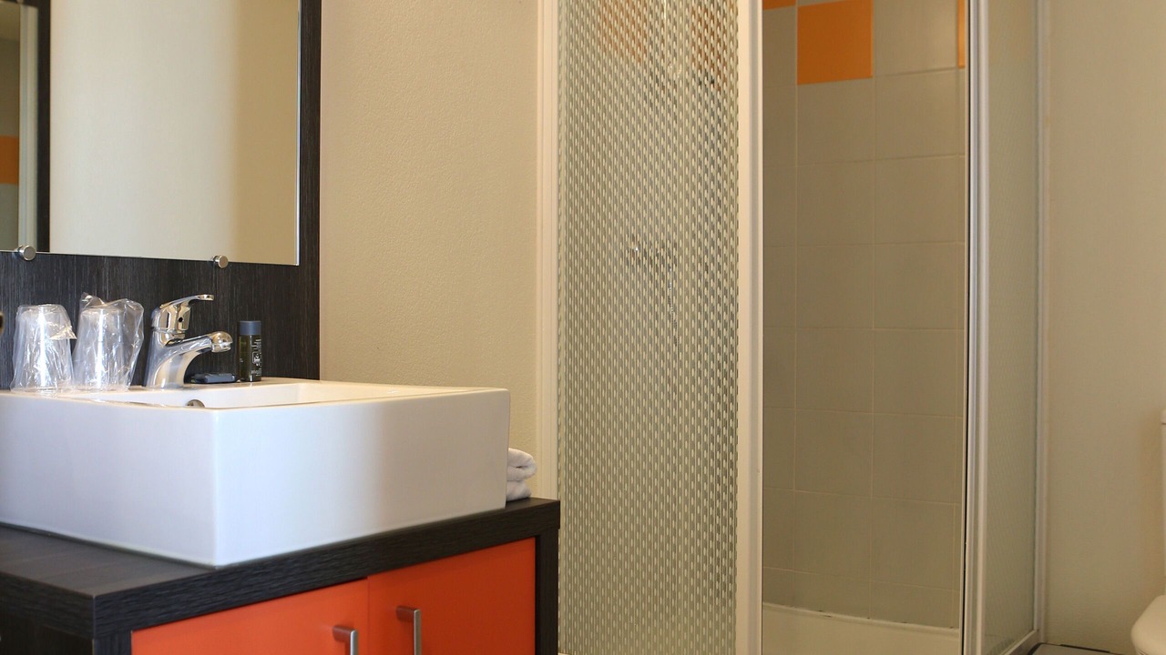 Photo of Bathroom in Chevilly-Larue