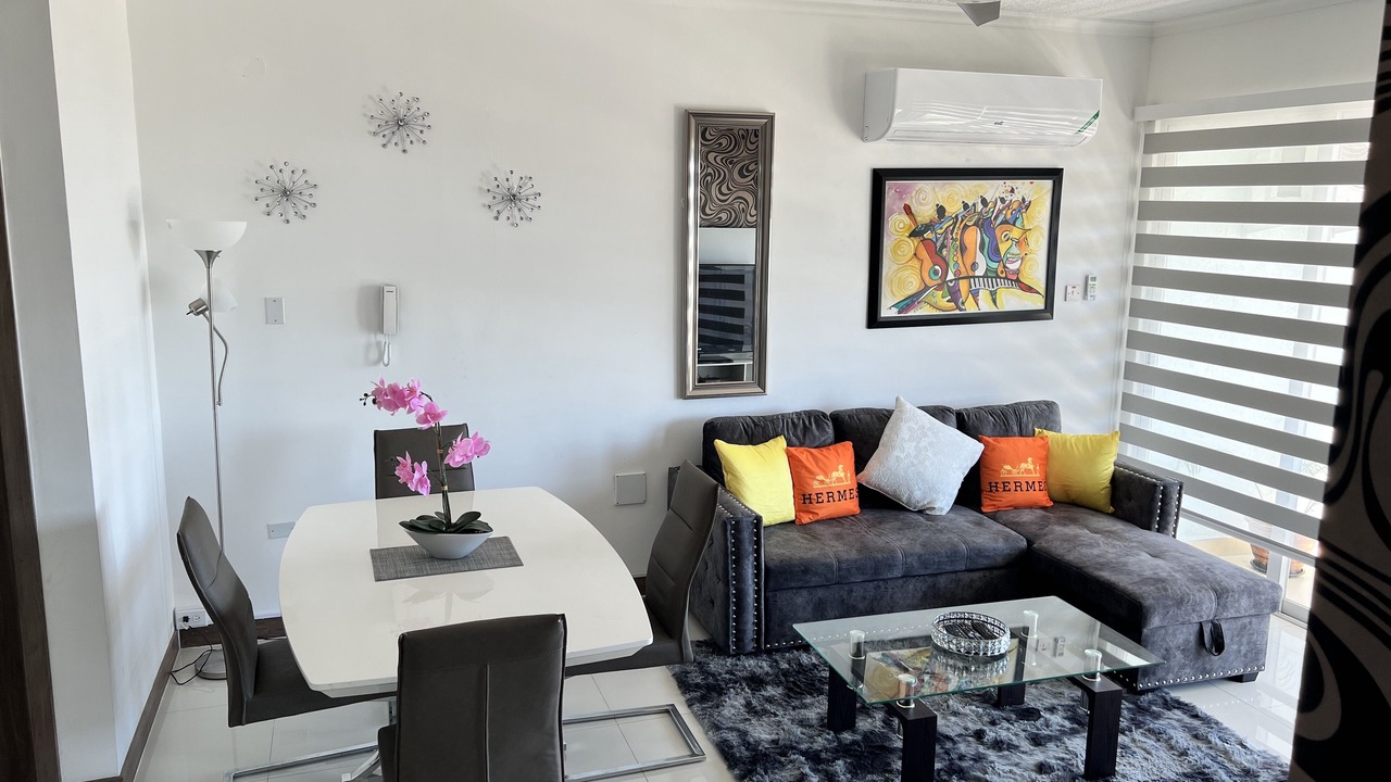 Photo of Livingroom in Eden Gardens